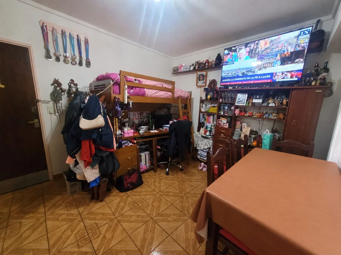 Departamento en venta en Parque Patricios, Pichincha 1900