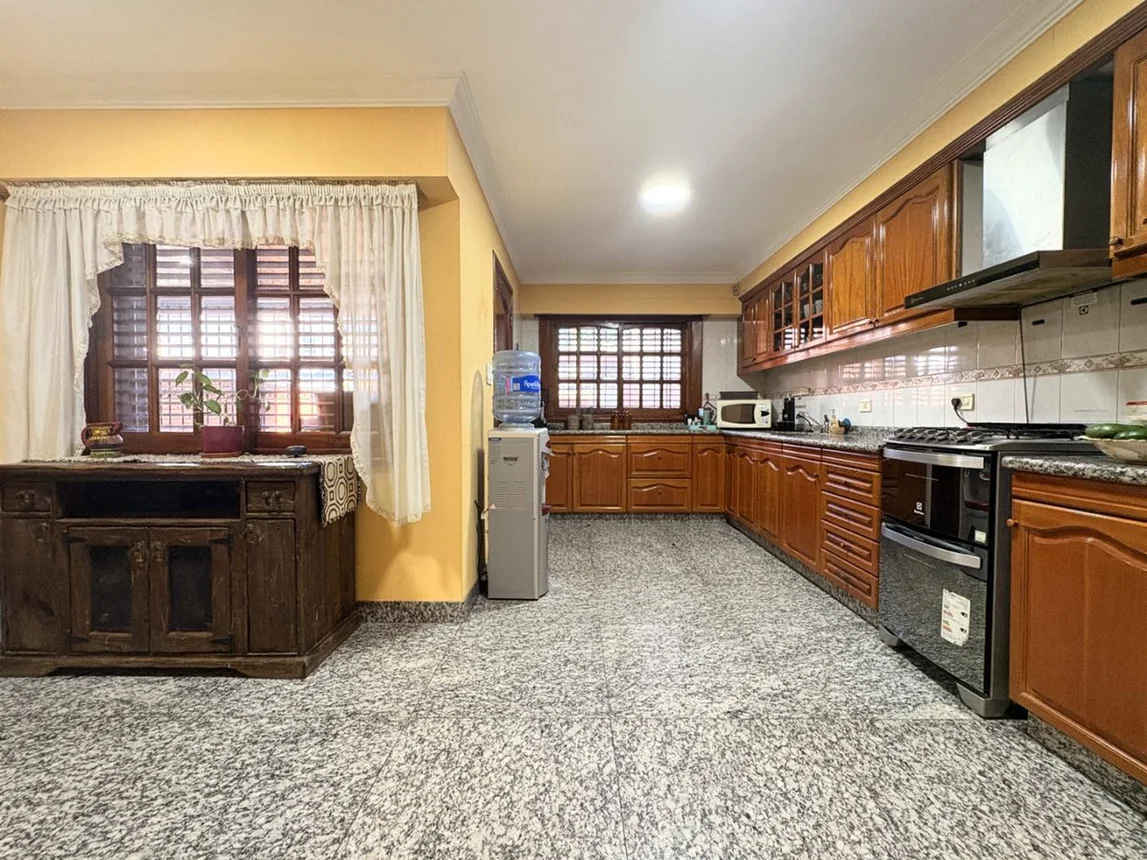 Casa en venta en Caseros, foto 5