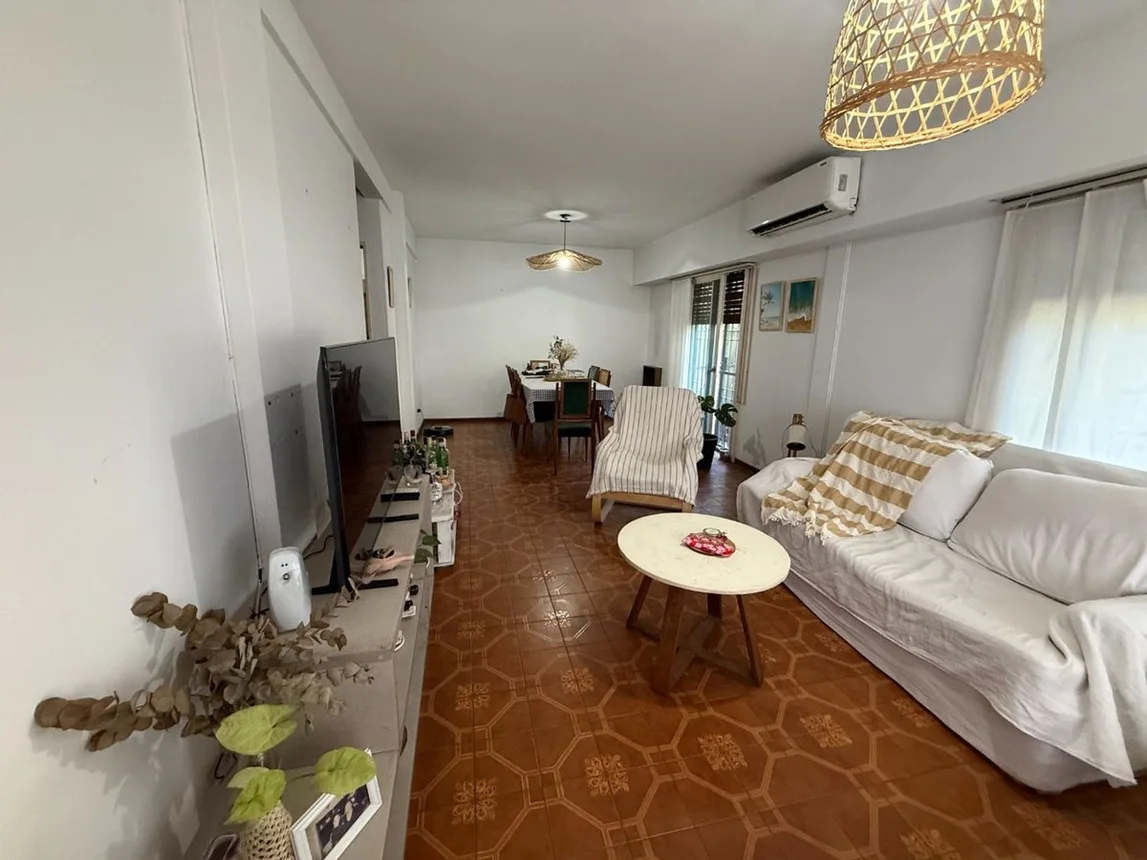 Casa de 5 ambientes en venta en Hurlingham, Gral Francisco Miranda 1500, foto 2