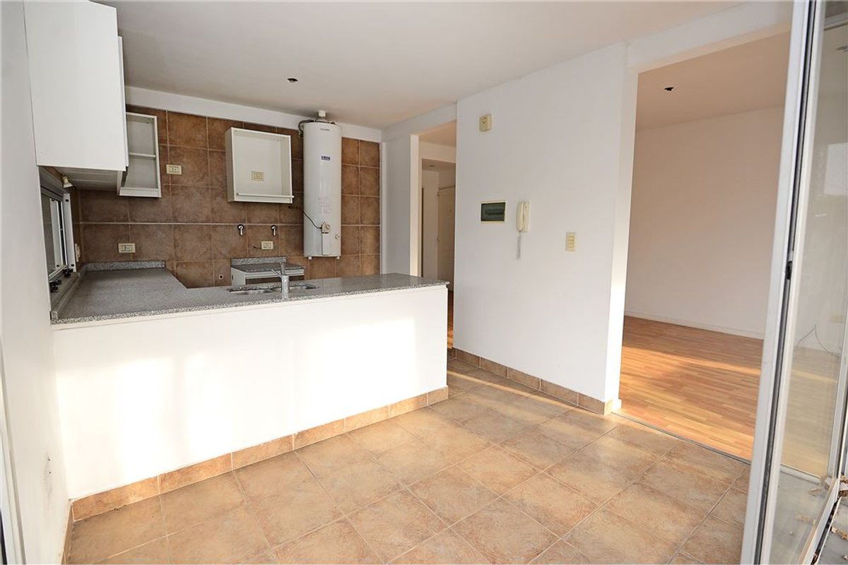 Foto 5 — VENTA DEPARTAMENTO 4 AMB 2 COCHERAS BAULERA BERNAL