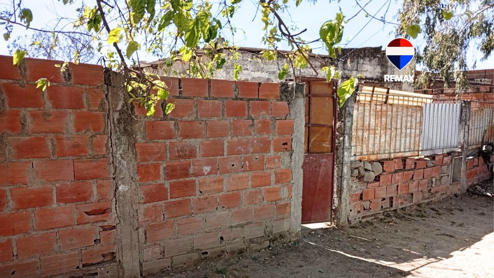 CASA A RECICLAR VENTA ZONA NORTE TERRENO 250 M2 - foto 1