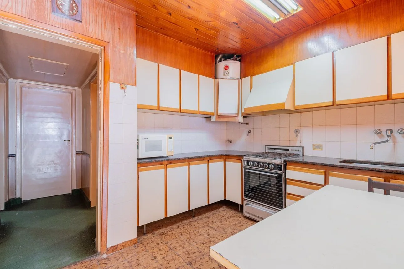 Casa de 4 ambientes en venta en El Palomar, Angela Dorrego 2000