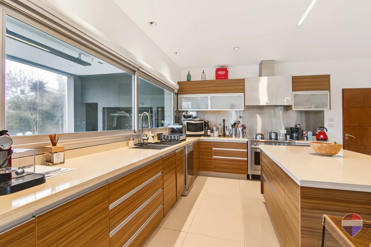Casa de 4 ambientes en venta en Berazategui, Autopista Doctor Ricardo Balbín 1700, foto 2