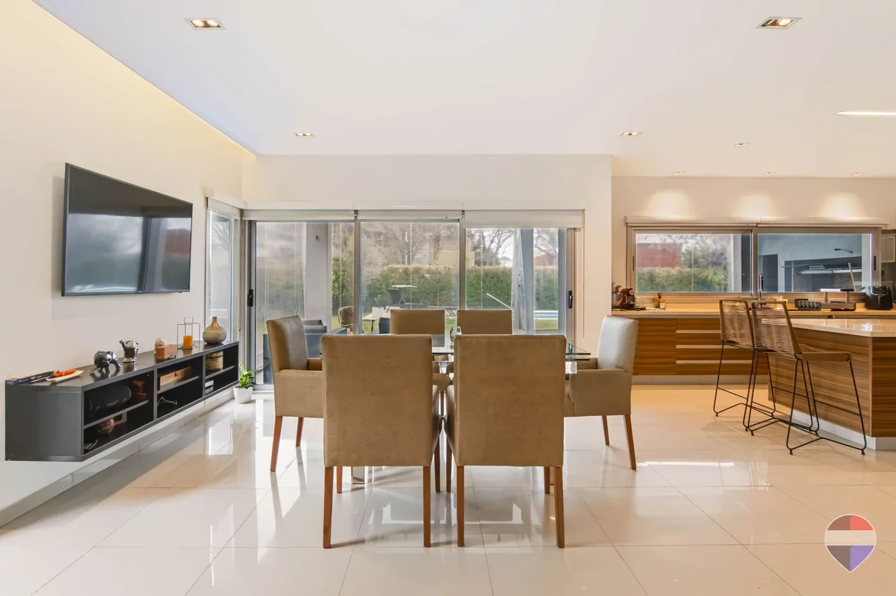 Casa de 4 ambientes en venta en Berazategui, Autopista Doctor Ricardo Balbín 1700, foto 4
