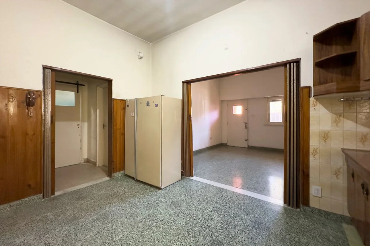 Casa de 5 ambientes en venta en Morón, Carlos Calvo 2500, foto 3