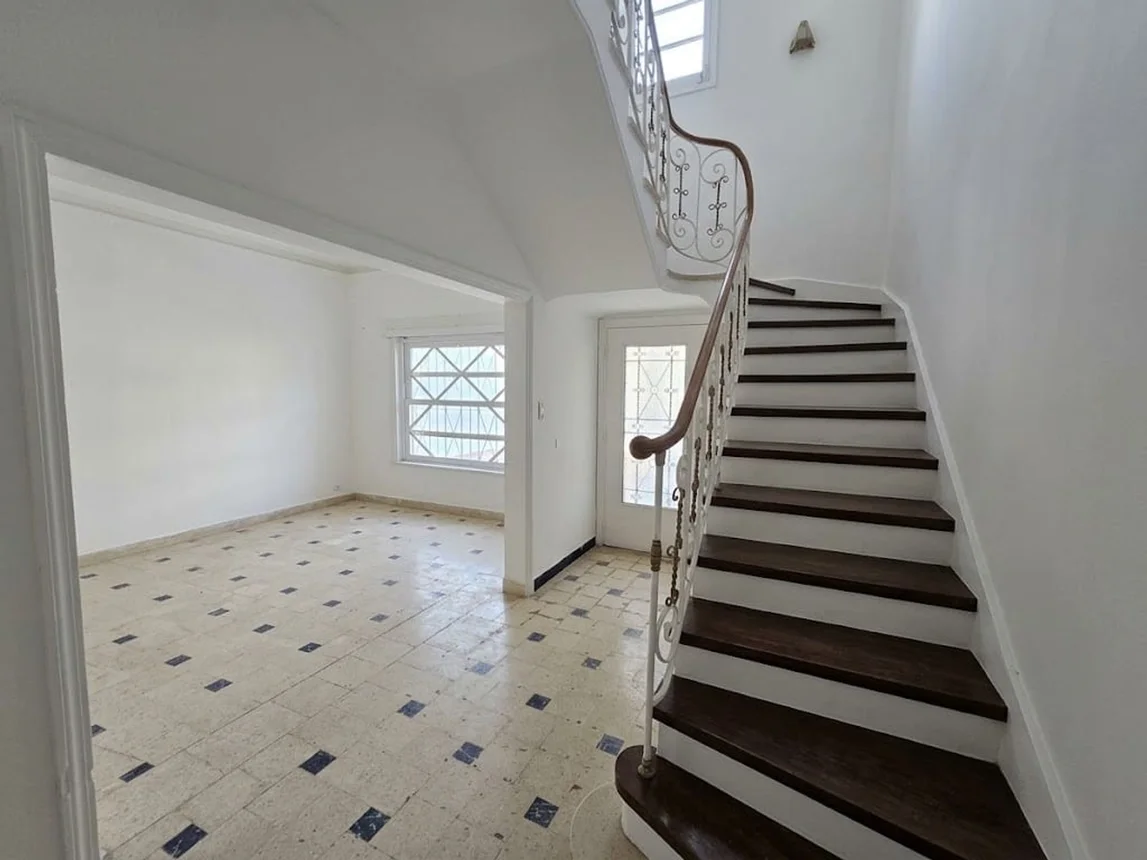 Casa de 8 ambientes en venta en Godoy Cruz, Maipú 100