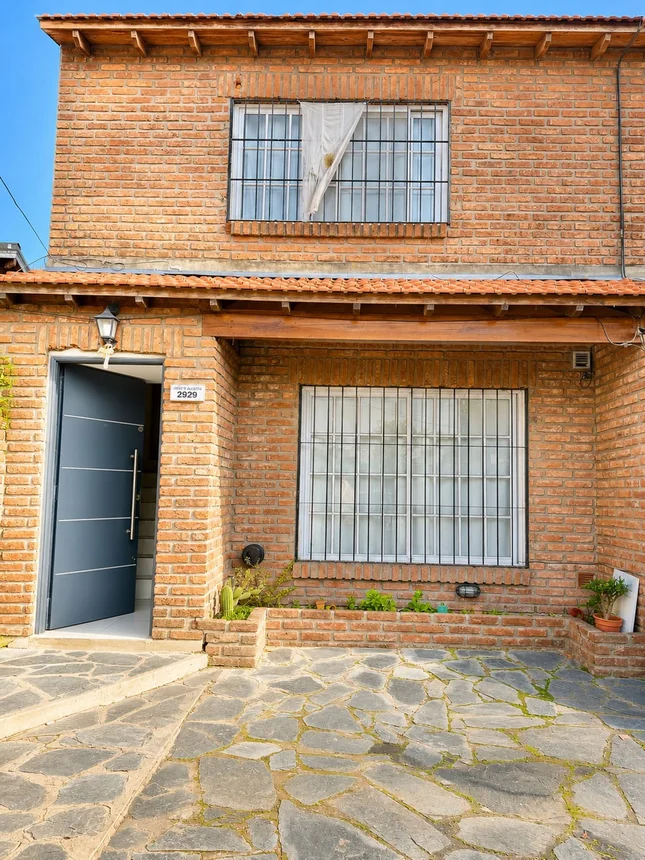 PH en venta en Morón