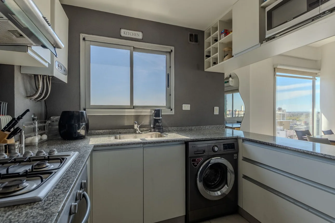 Departamento de 3 ambientes en venta en Lomas de Zamora, Avenida Hipólito Yrigoyen 9100, foto 5