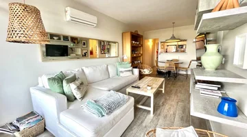 Apartamento 2 Dorm Venta Frente al Mar