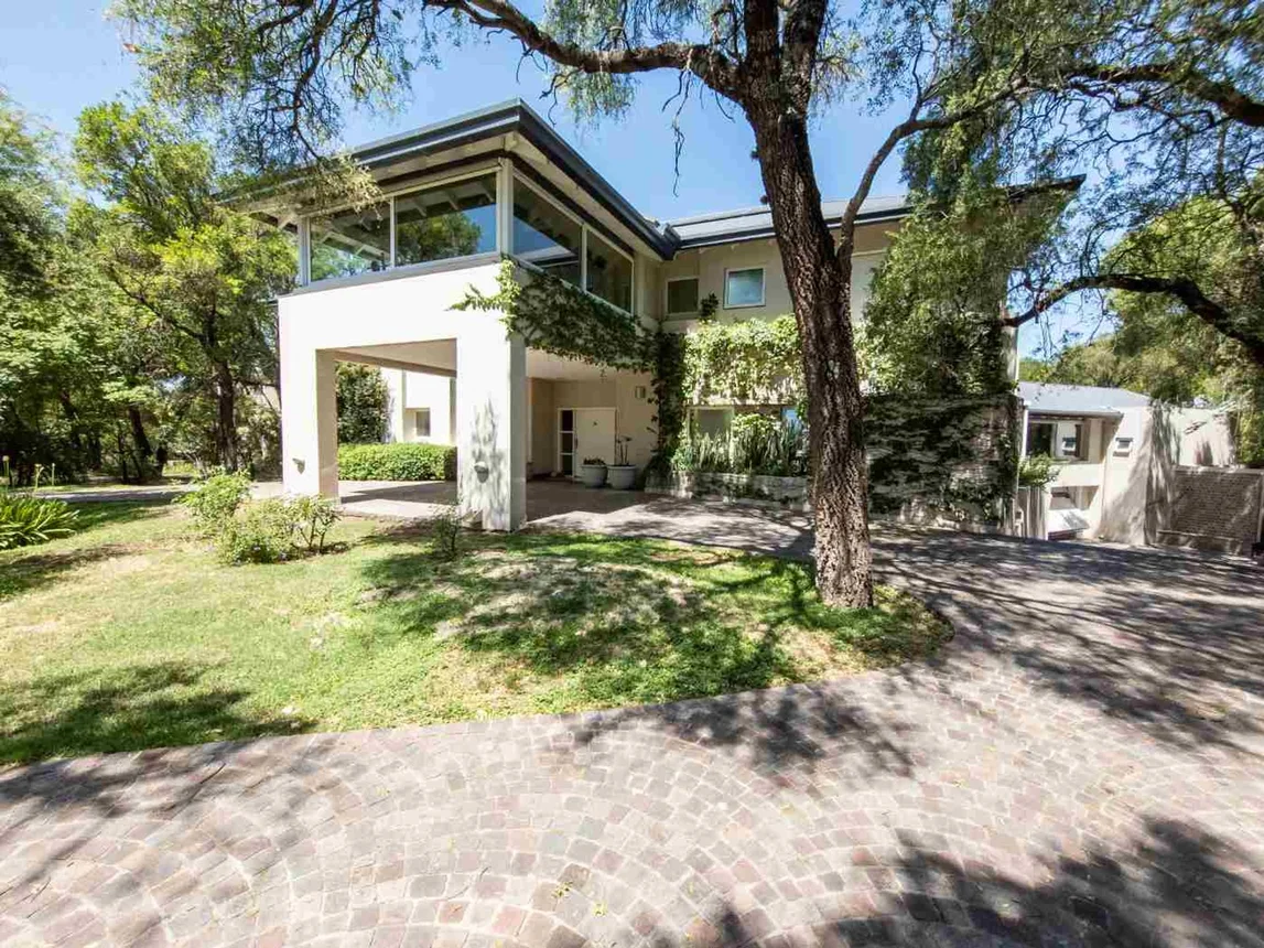 Venta exclusiva casa 4 dorm lomas de la carolina, foto 1