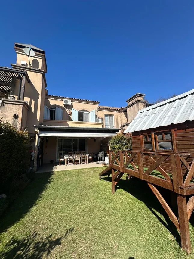 Dúplex de 3 ambientes en venta en Manuel Alberti, Joaquin Victor Gonzalez 300