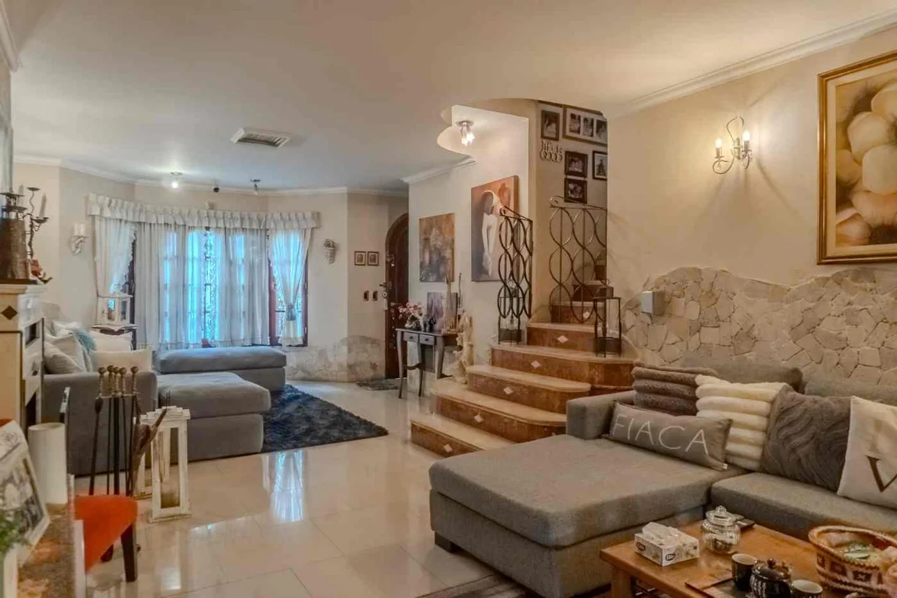 Casa de 5 ambientes en venta en Lanús Este, Ramón Cabrero 1400, foto 2