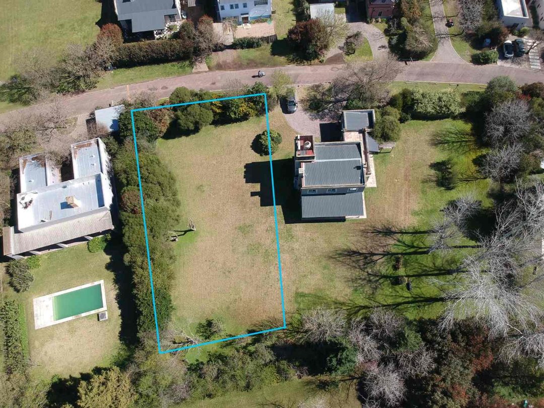 Venta Lote 800 m² en La Emilia, Ruta 28