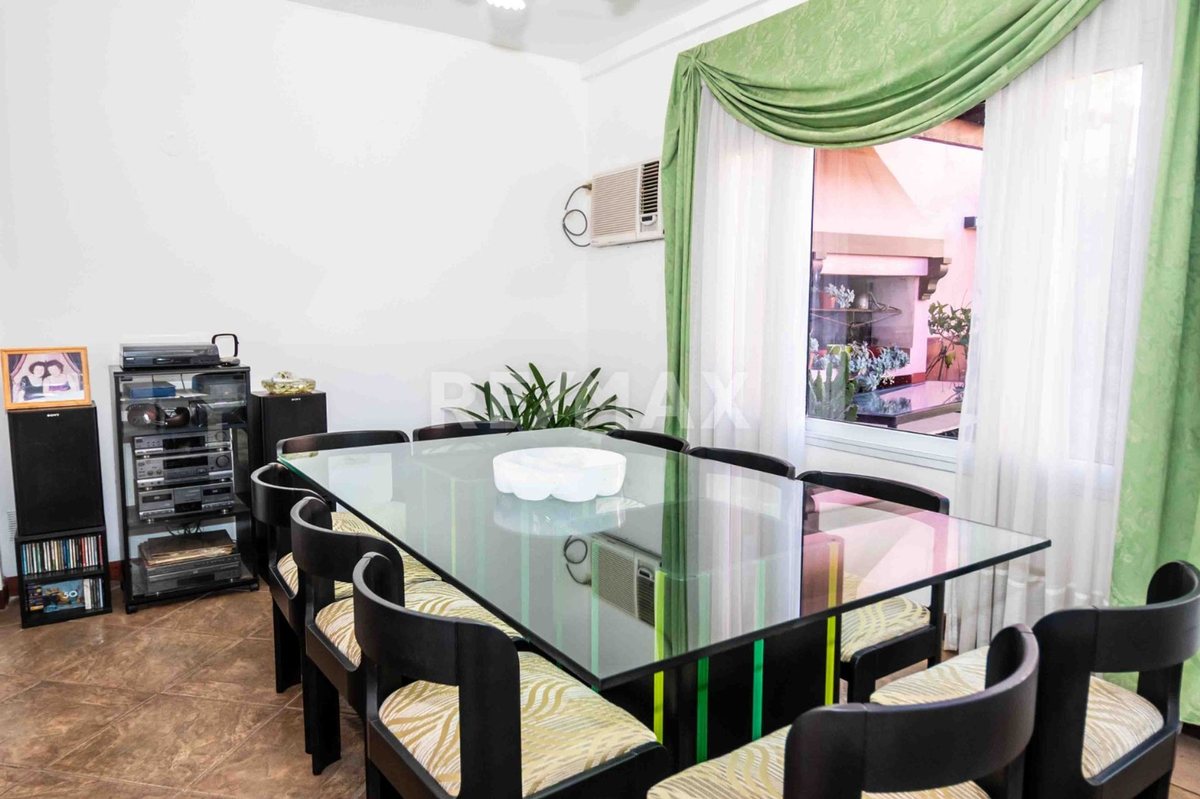 CASA 4 DORMITORIOS VENTA TRES CERRITOS CON PILETA - foto 8