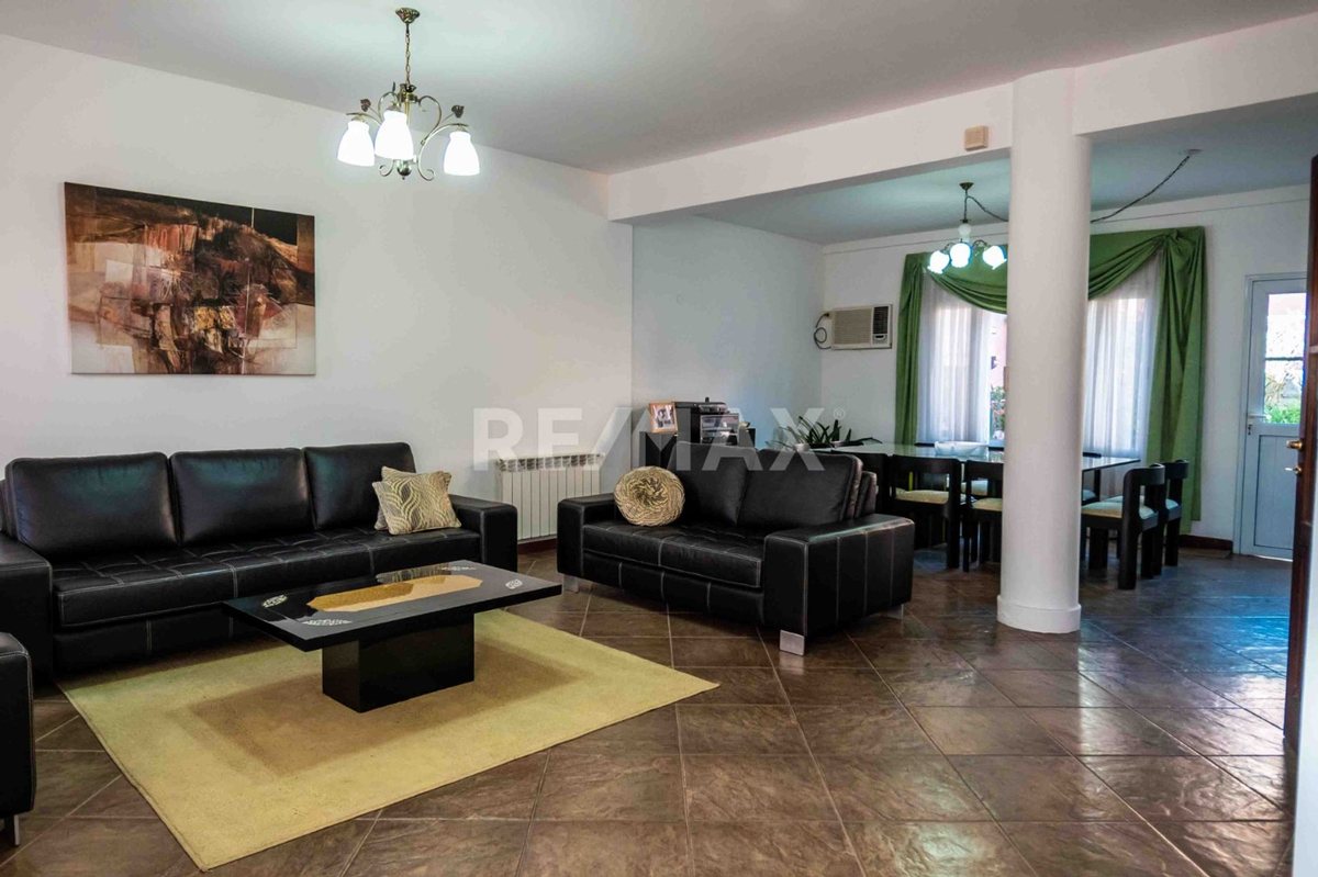 CASA 4 DORMITORIOS VENTA TRES CERRITOS CON PILETA - foto 5