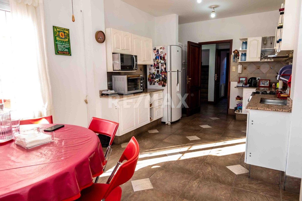 CASA 4 DORMITORIOS VENTA TRES CERRITOS CON PILETA - foto 15