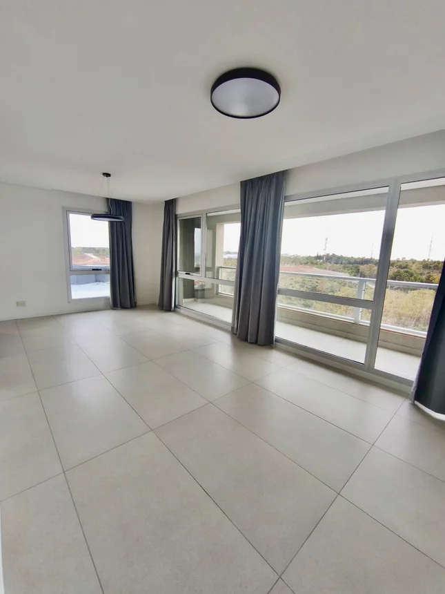 Departamento de 3 ambientes en alquiler en Neuquén, Avenida Doctor Ramón 100, foto 2