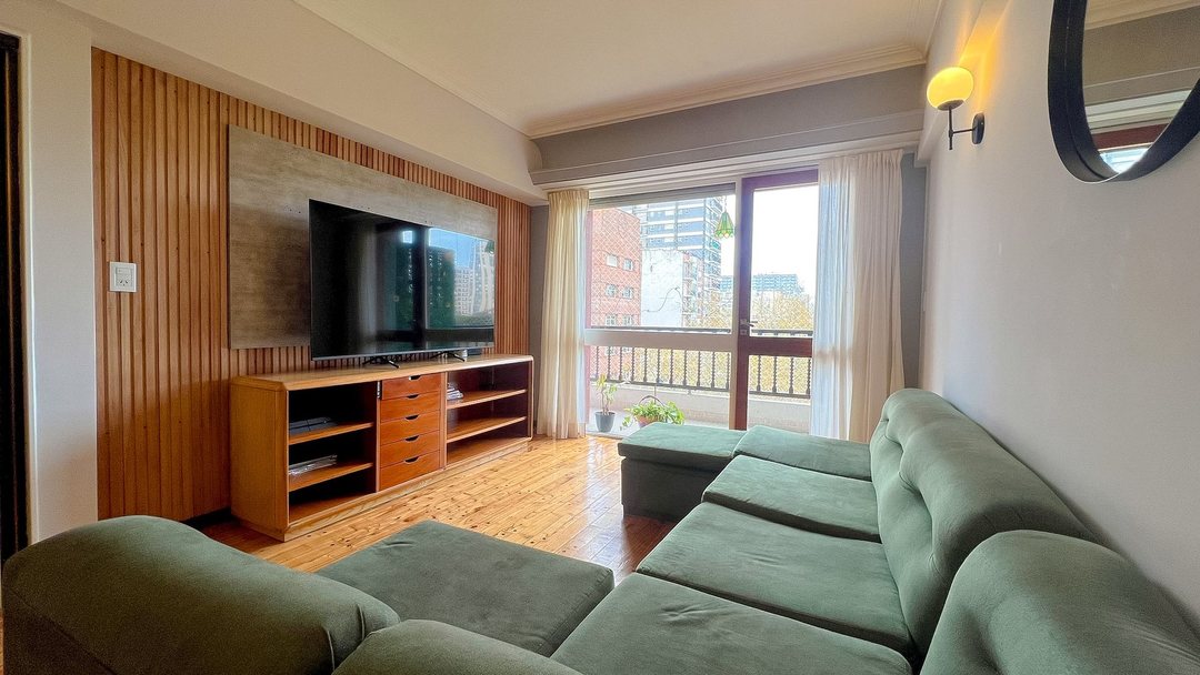 VENTA DEPTO 3 AMB CON COCHERA Y BALCON RECICLADO