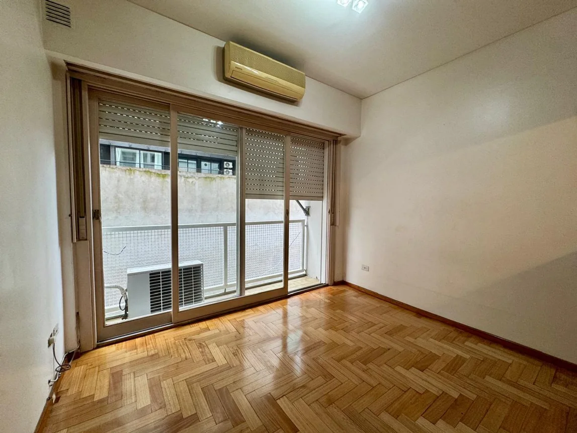 Departamento de 2 ambientes en venta en Olivos, Avenida Maipú 1800