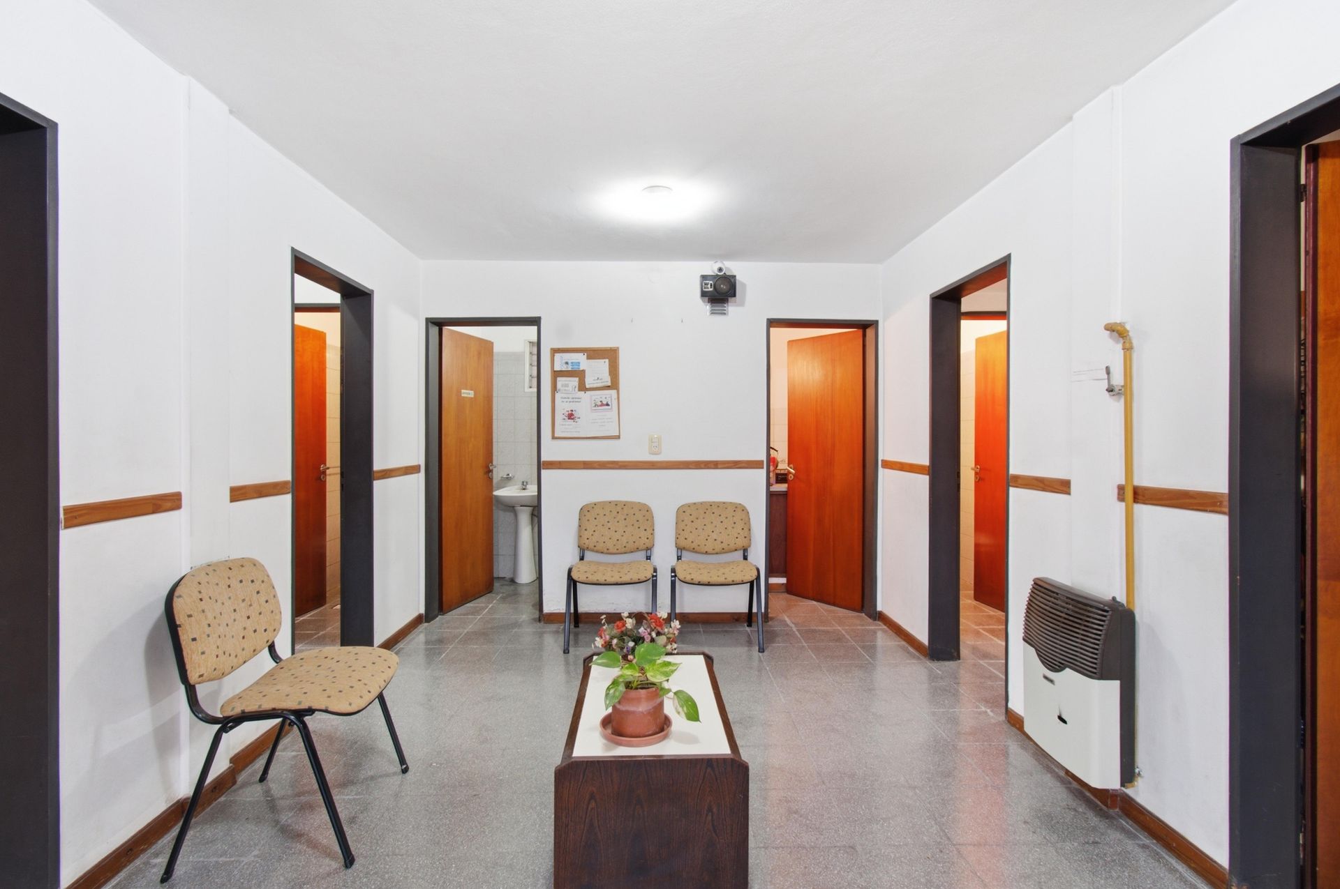 Foto 15 — CONSULTORIOS MEDICOS  5 AMB VENTA LONGCHAMPS
