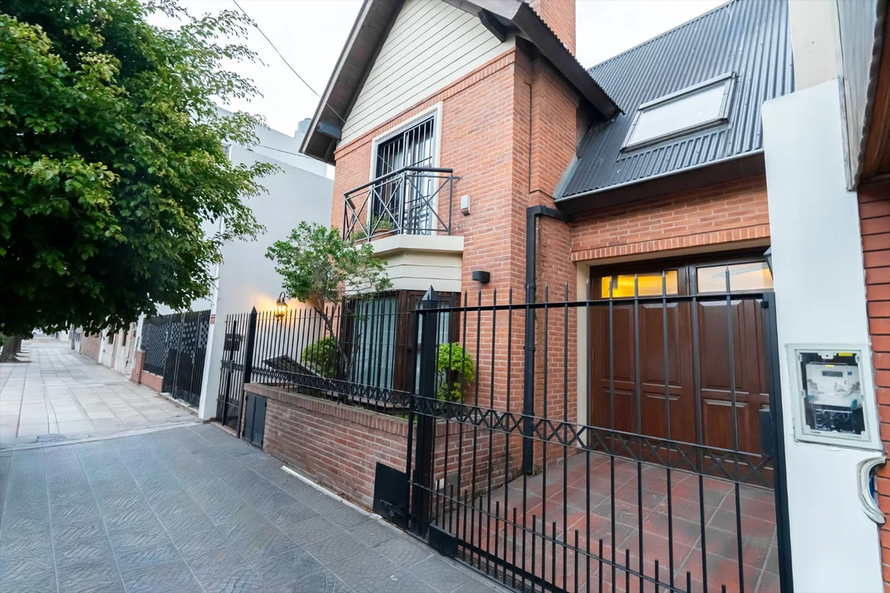 Casa de 4 ambientes en venta en Villa Luro, Acassuso 5400, foto 2
