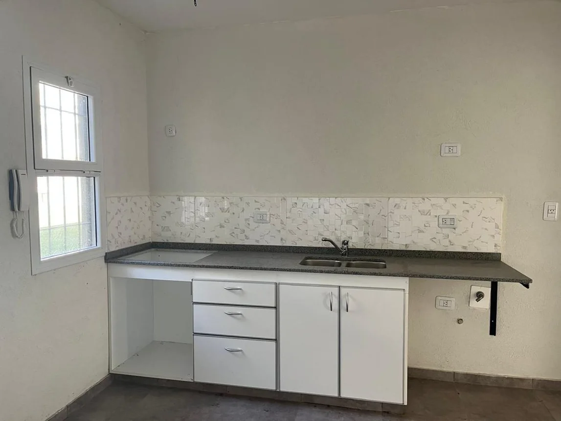 Departamento de 2 ambientes en venta en Pilar, Uruguay 1300, foto 5