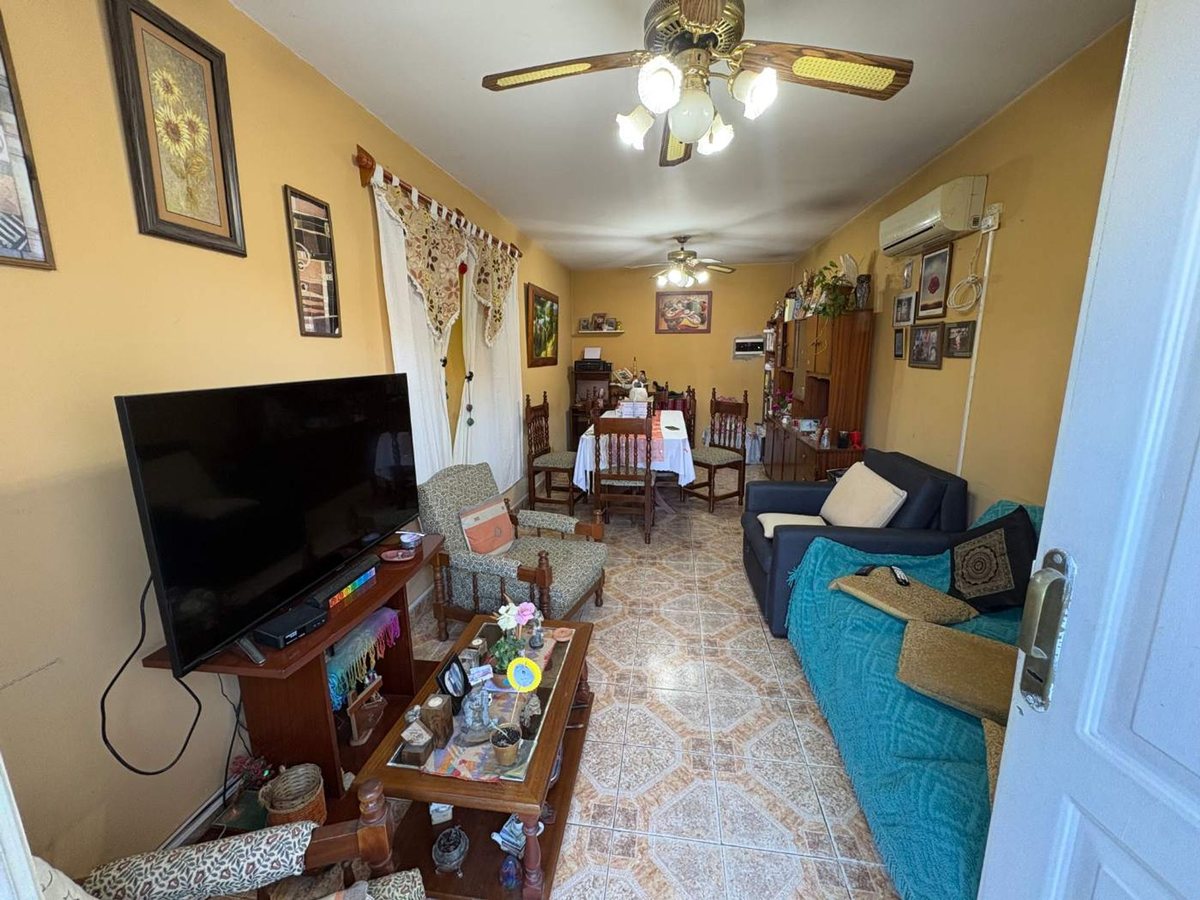 DEPARTAMENTO VENTA BARRIO BANCARIO ZONA SUR 3 DORM - foto 2