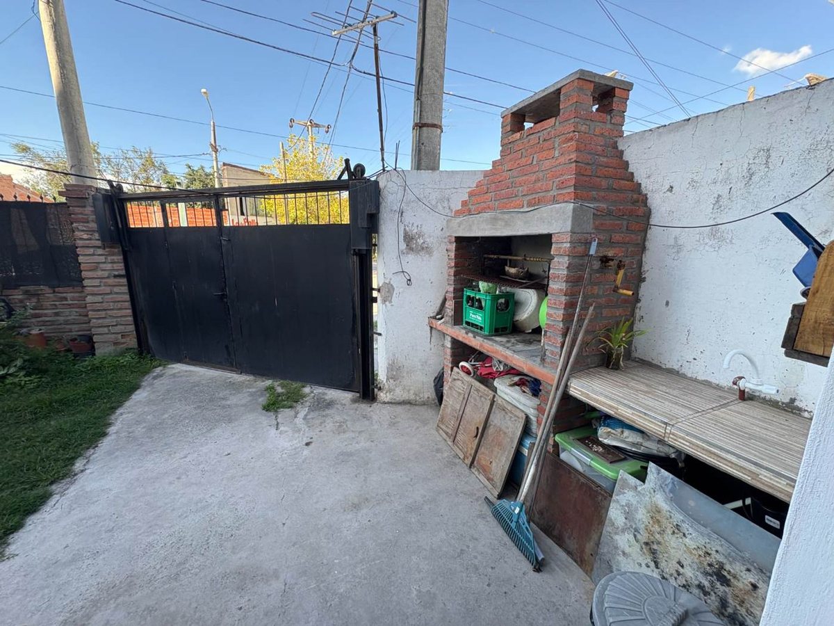 DEPARTAMENTO VENTA BARRIO BANCARIO ZONA SUR 3 DORM - foto 10