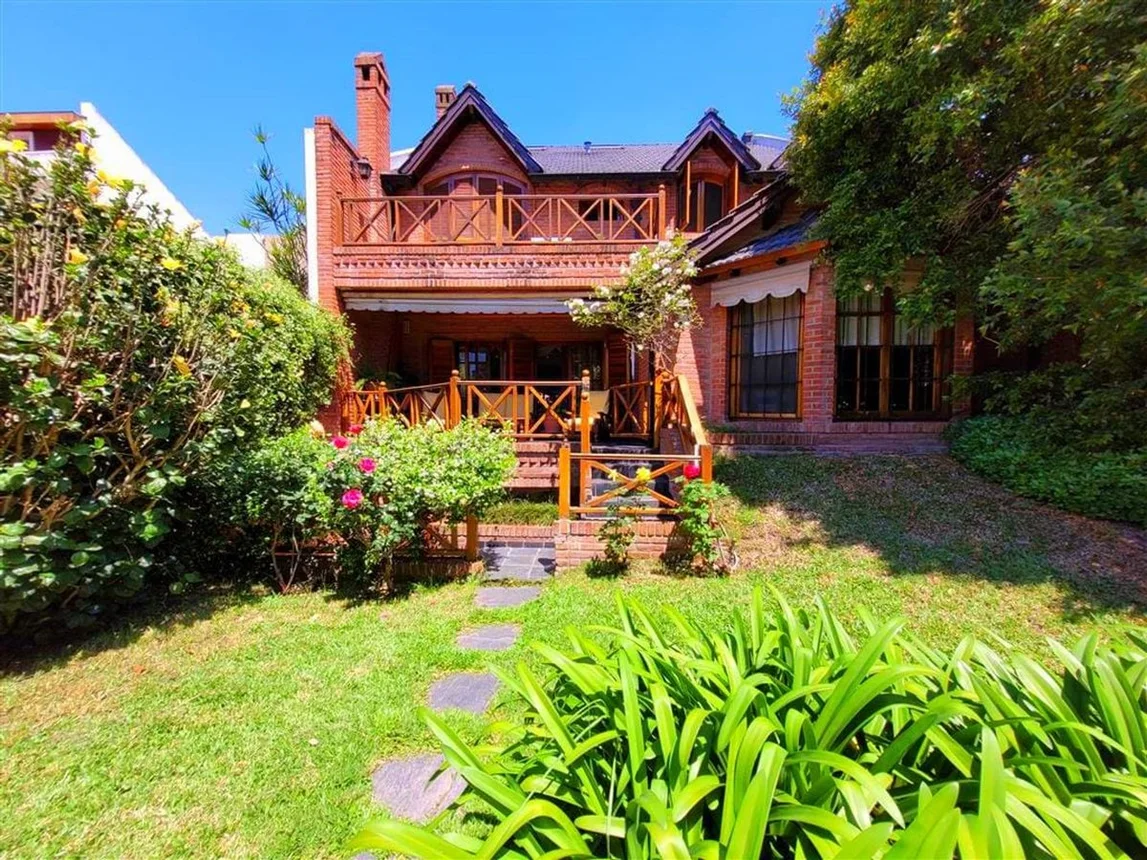 Casa tríplex en venta en Villa Martelli, foto 5