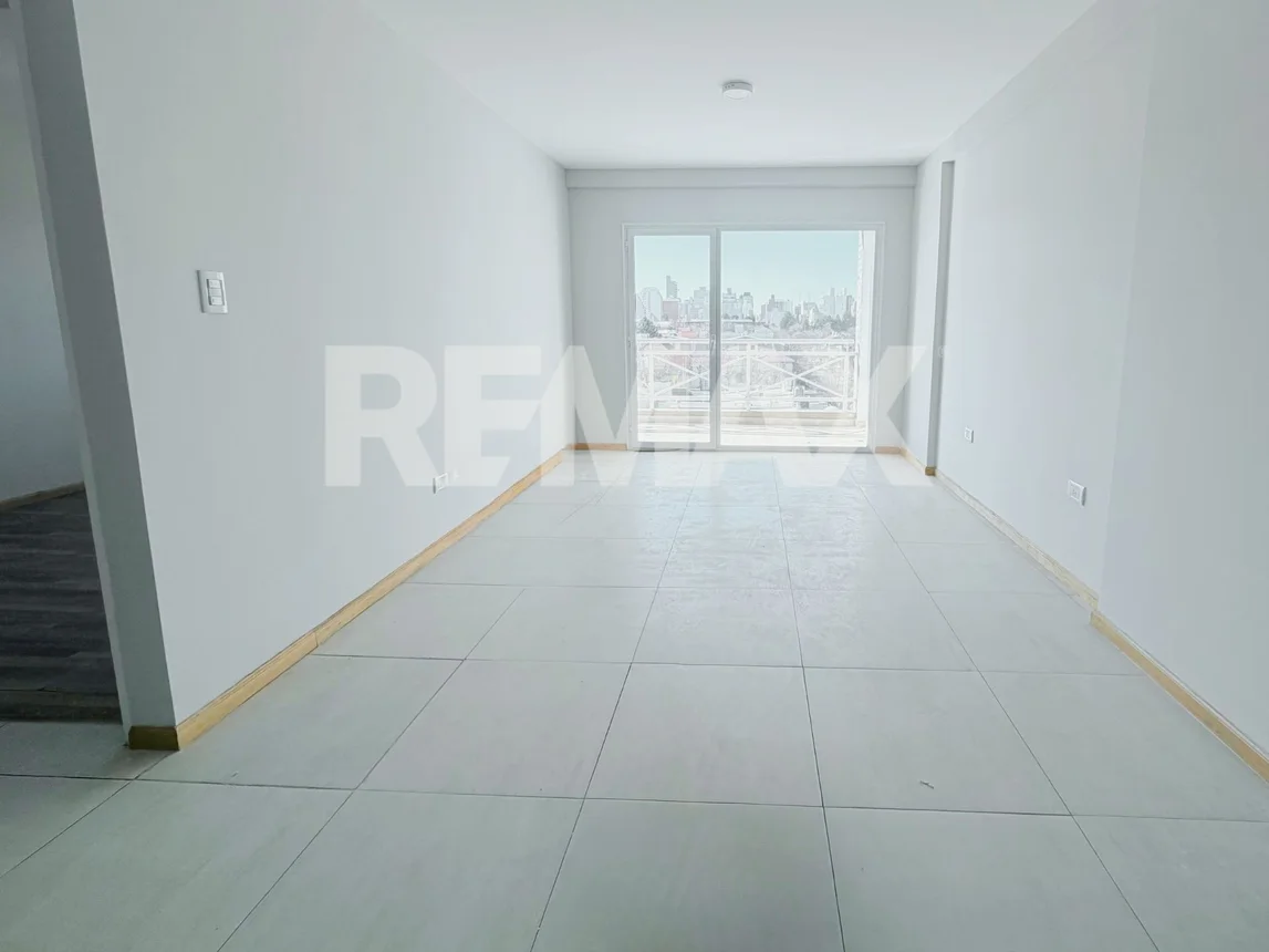 Departamento en alquiler en Neuquén, Roca 1200, foto 2