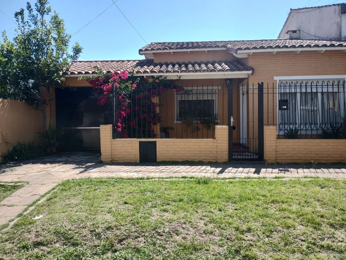 PH de 3 ambientes en venta en Ramos Mejía, Temple 2100
