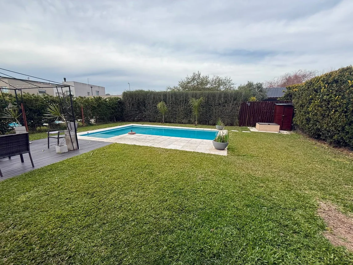 Casa en venta en Pilar, foto 2