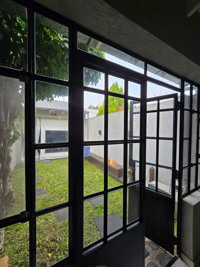 Casa de 3 ambientes en venta en Banfield, General Arenales 1500, foto 2