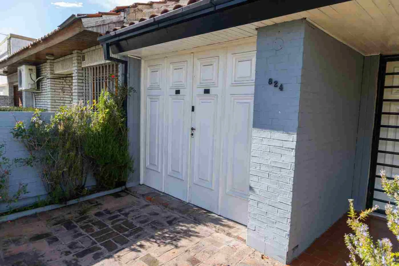 Casa de 5 ambientes en venta en Adrogué, Comodoro Rivadavia 800, foto 3