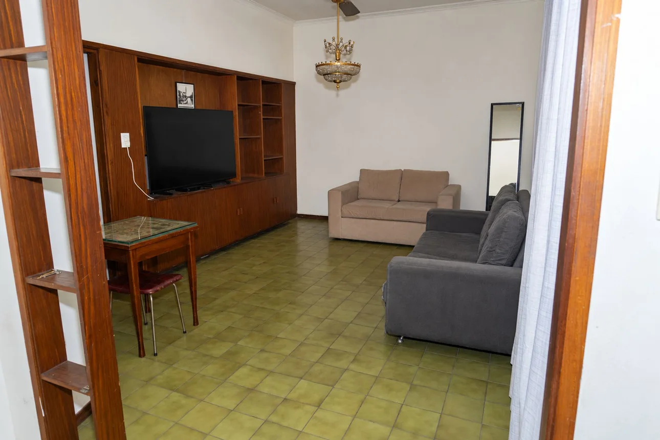 Casa de 5 ambientes en venta en Adrogué, Comodoro Rivadavia 800, foto 4