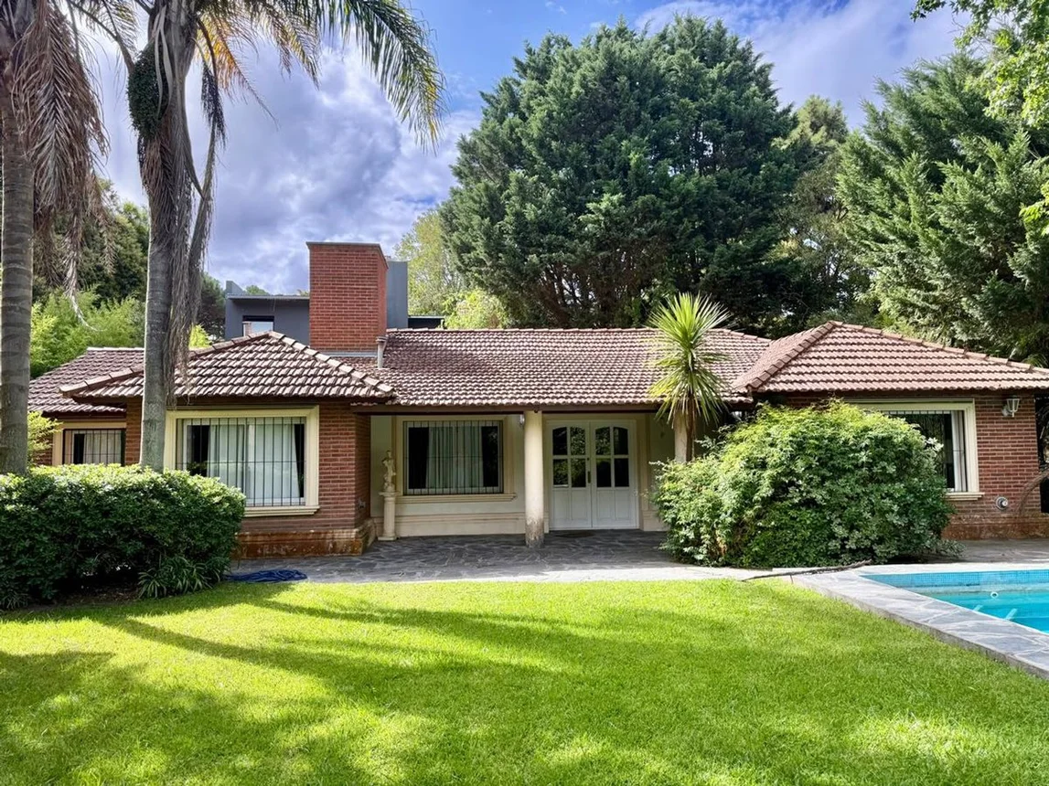 Casa en venta en Pinamar, foto 2