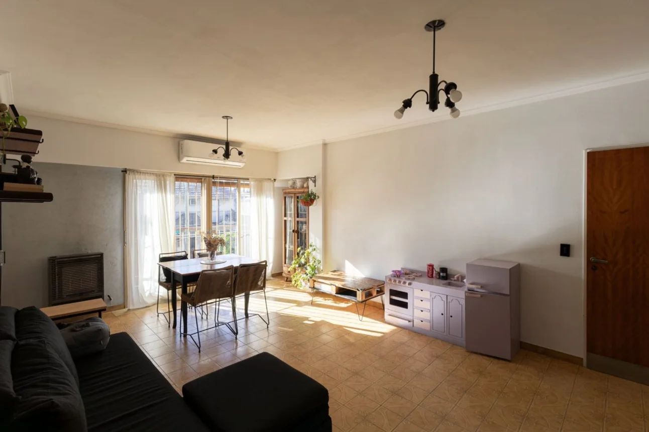 Casa de 7 ambientes en venta en Lomas del Mirador, Alcorta 3500, foto 5