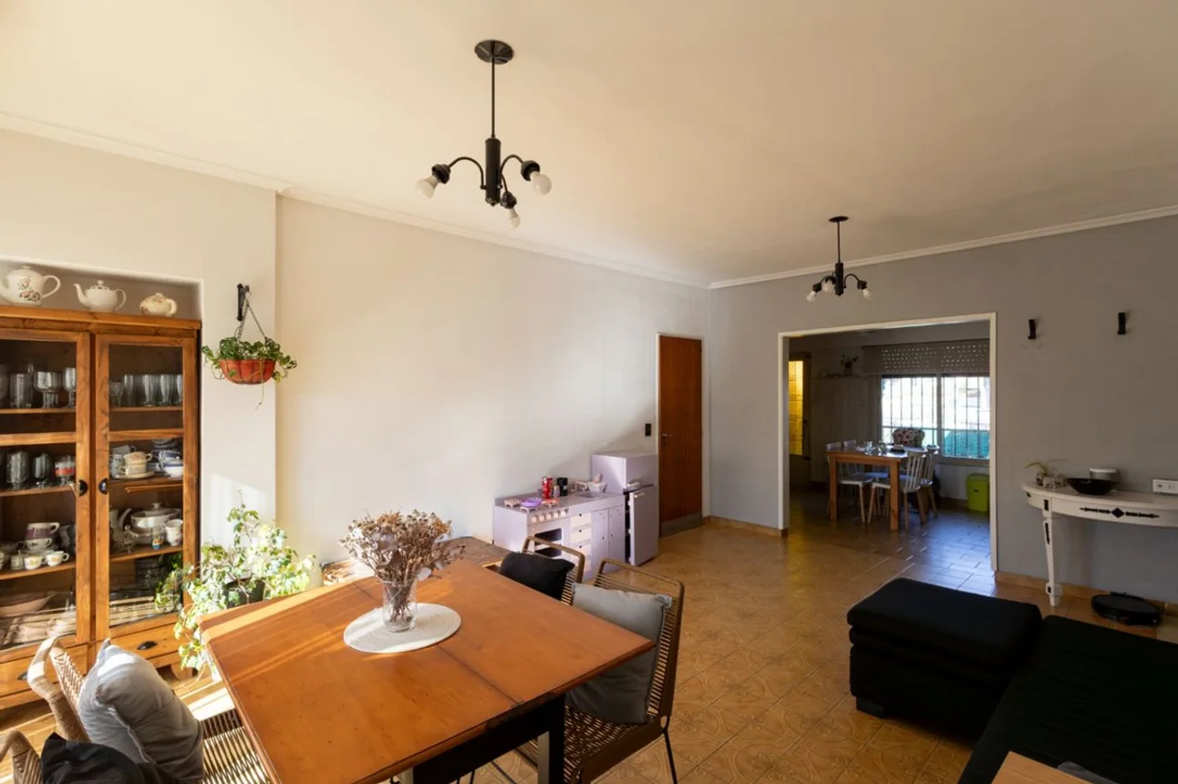 Casa de 7 ambientes en venta en Lomas del Mirador, Alcorta 3500, foto 4
