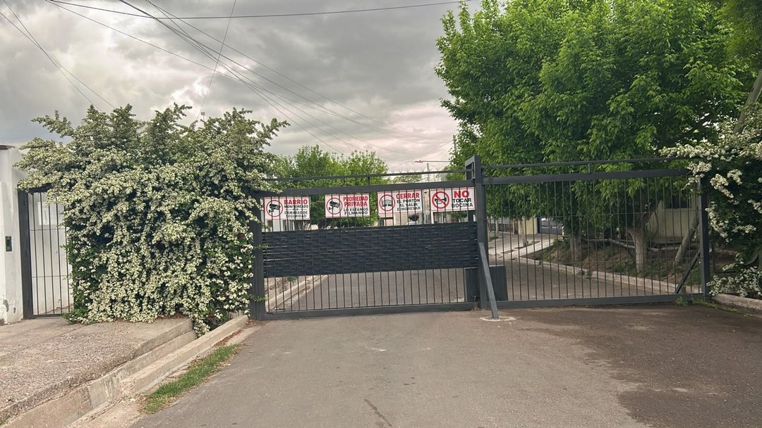 TERRENO EN VENTA EN BARRIO CERRADO, GODOY CRUZ.
