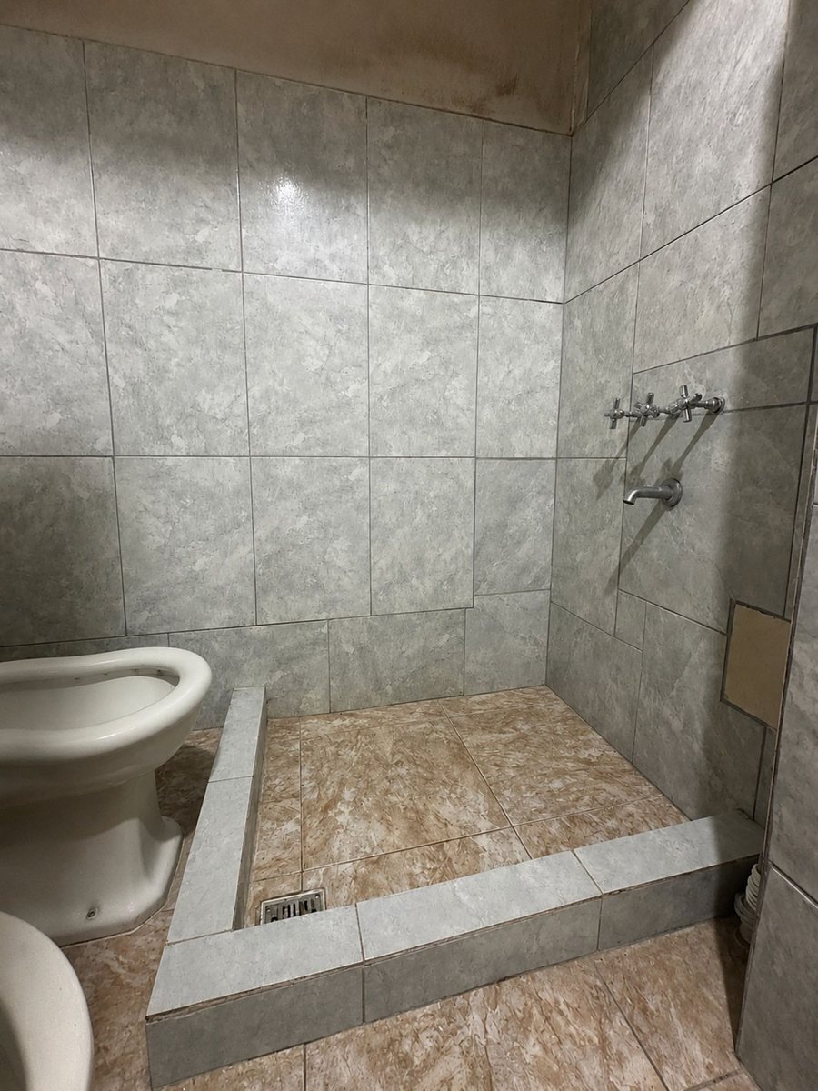 DEPARTAMENTOS MAS LOCALES EN VENTA EN GÜEMES SALTA - foto 7