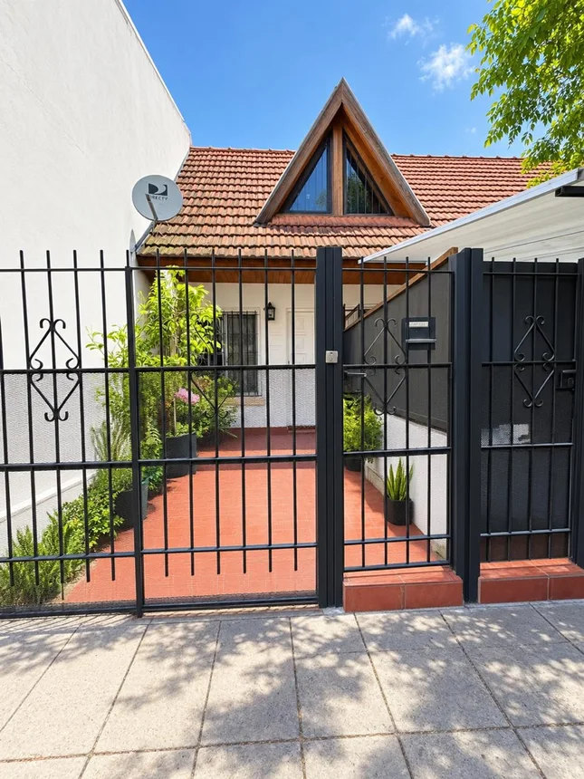 Casa dúplex en venta en Lomas del Mirador, Coronel Pagola 1200