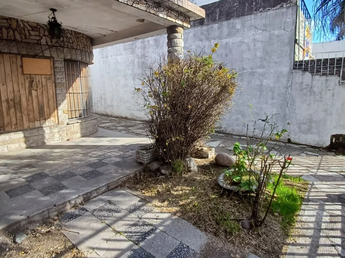 Casa dúplex de 5 ambientes en venta en San Justo, Figueroa Alcorta 2100, foto 2