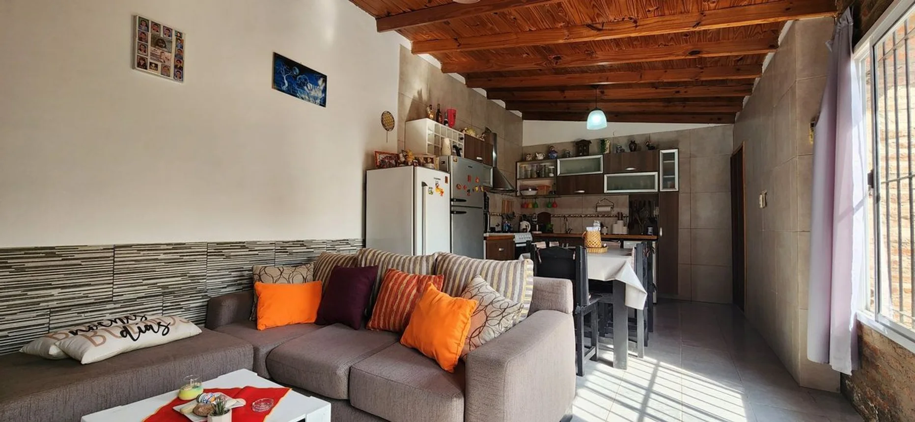 Casa en venta en Castelar, foto 2