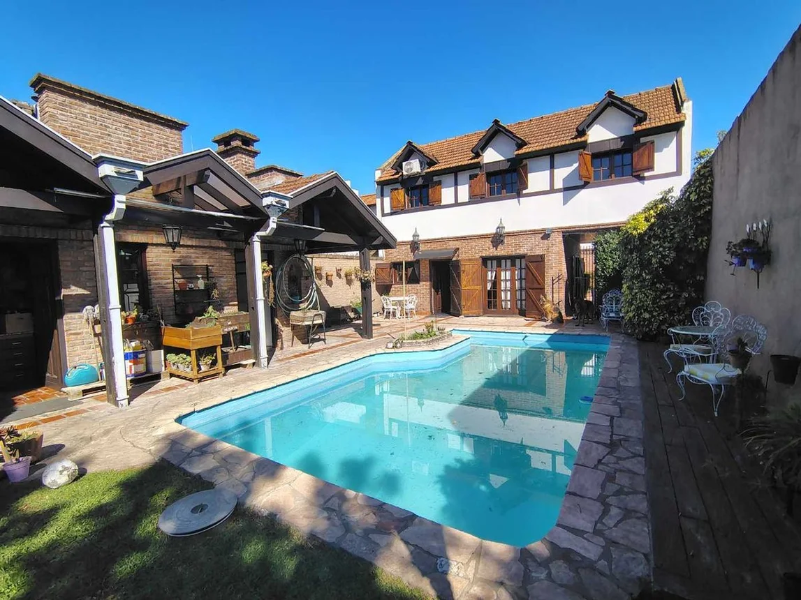 Casa en venta en Hurlingham, foto 3