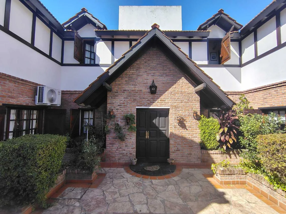Casa en venta en Hurlingham