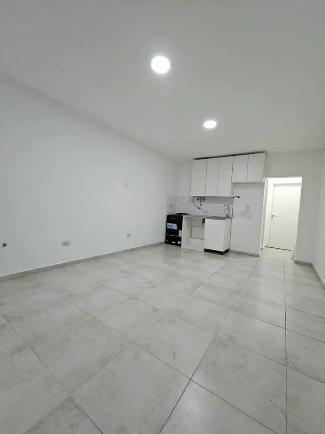 Departamento de 2 ambientes en venta en Bahía Blanca, Perú 200