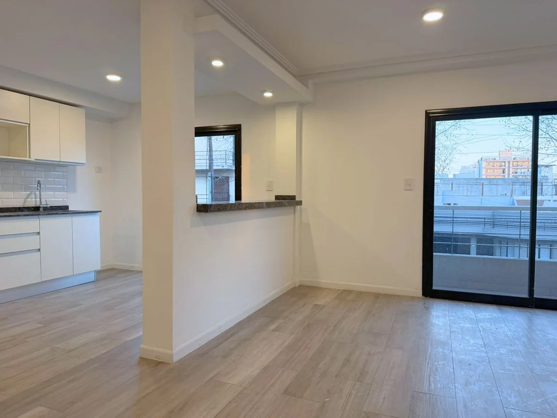 Semipiso en venta en Bernal Este