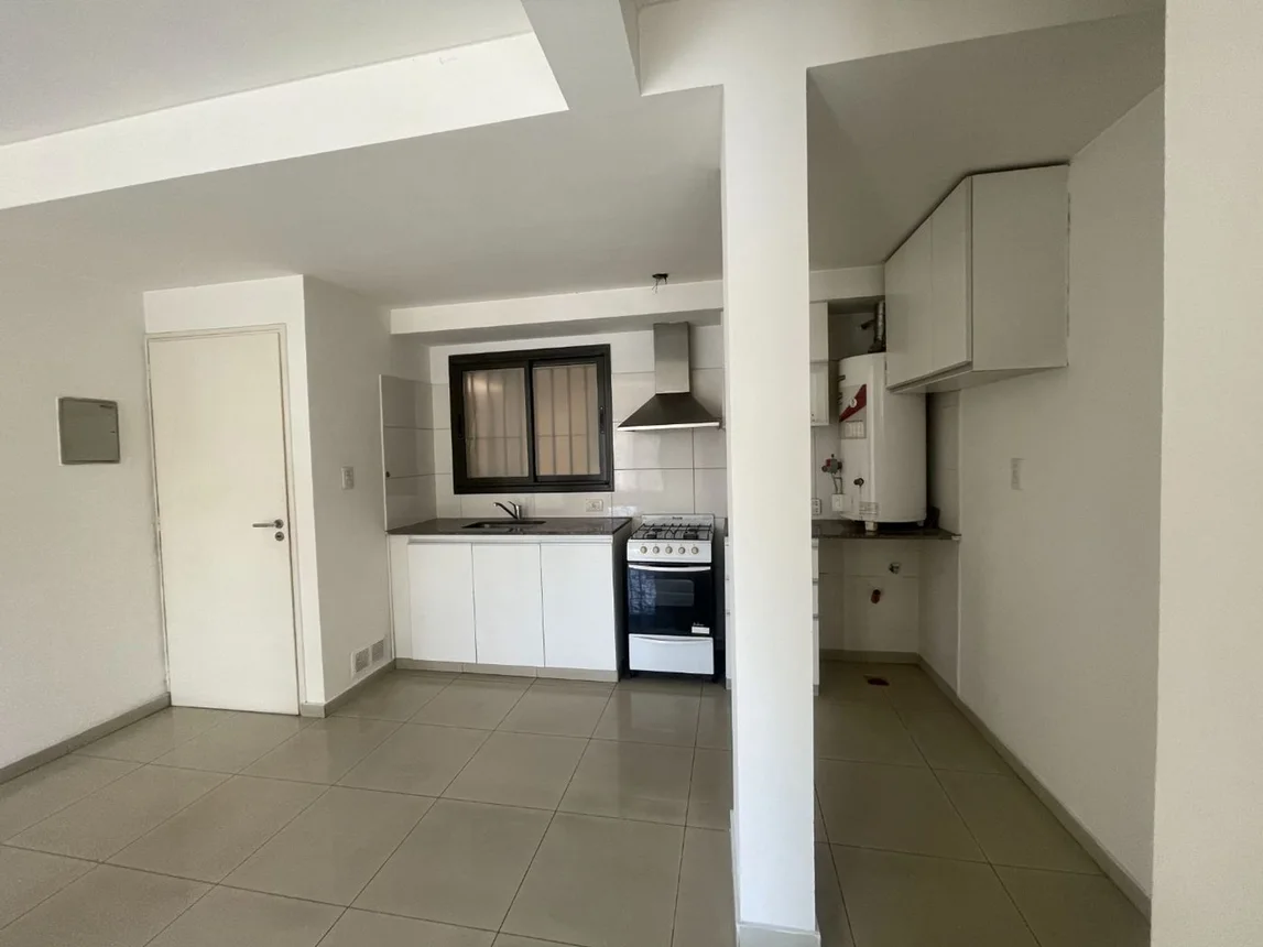 Departamento de 3 ambientes en alquiler en Godoy Cruz, Beltrán 100, foto 2