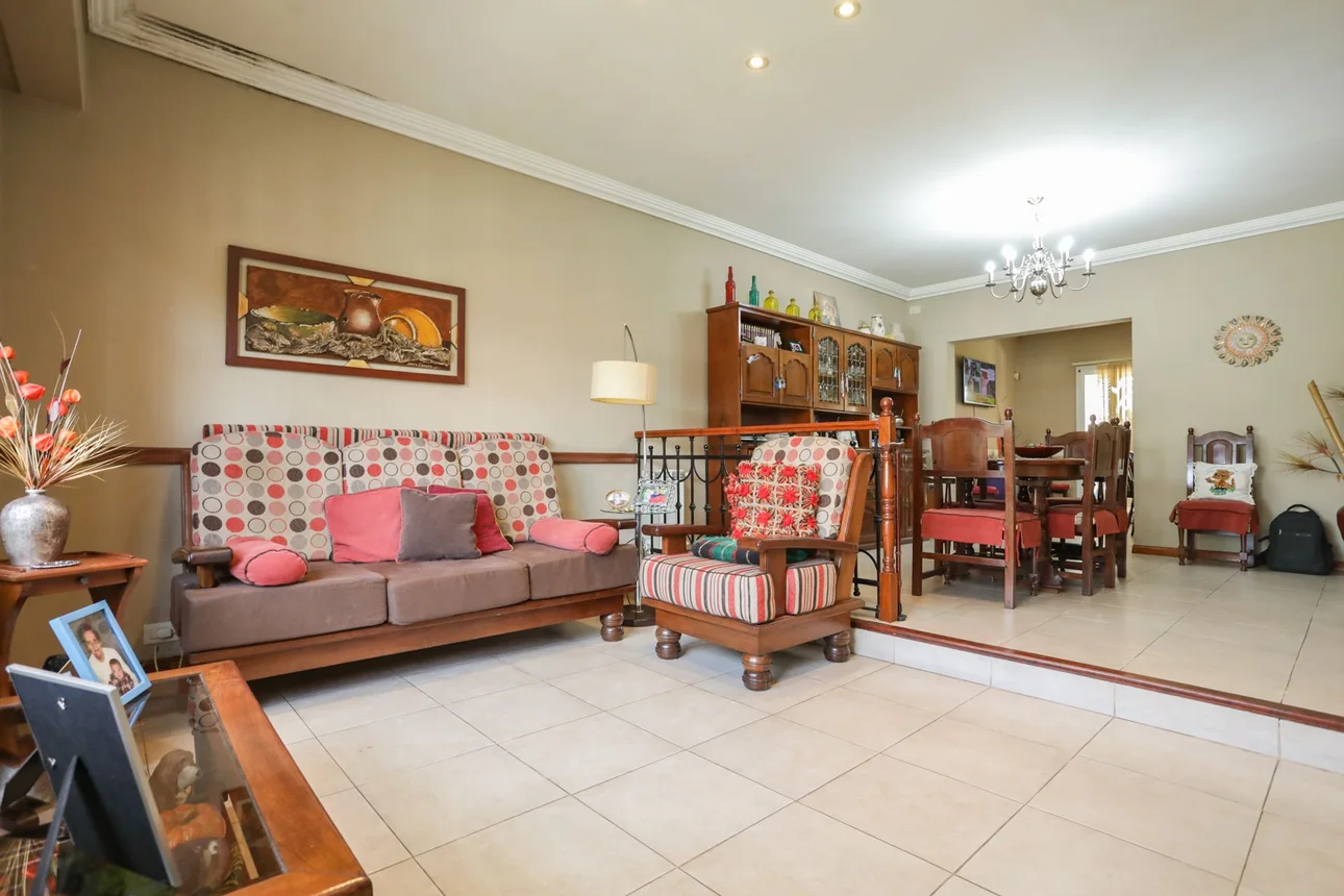 Casa de 4 ambientes en venta en Villa Ballester, Zárate 6000, foto 3