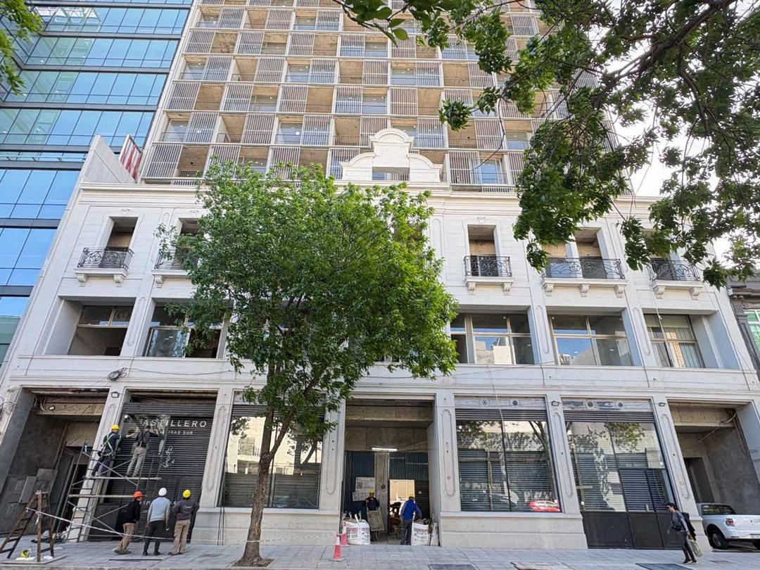 VENTA MONO A ESTRENAR ASTILLERO CATALINAS S. TELMO
